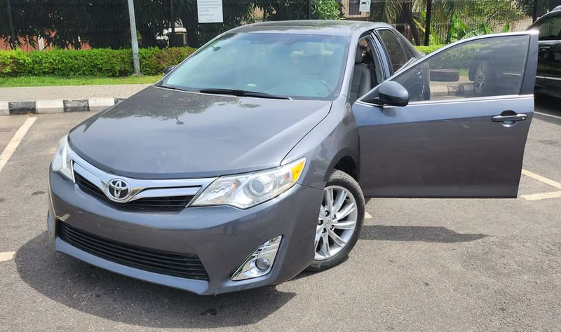 Thumbnail 5 of 2014 Toyota Camry LE
